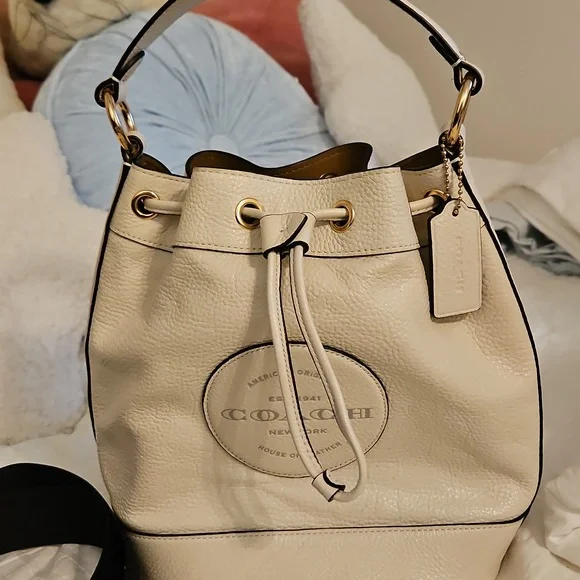 Coach Bag - Picture 2 of 5